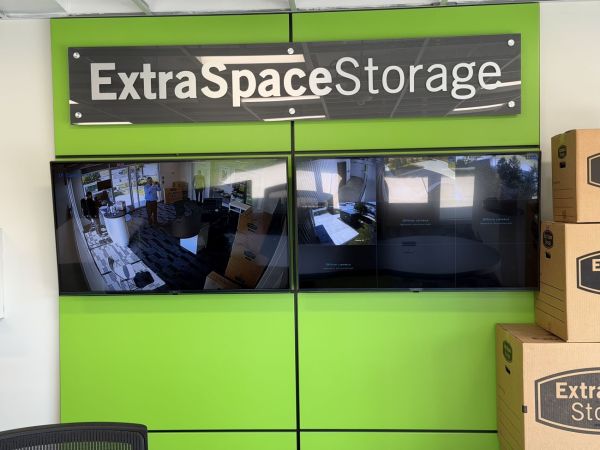 Extra Space Storage - 6063 - Glen Burnie - 8th Ave - 265 8th Avenue Northwest