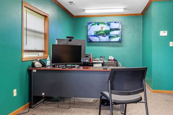 Extra Space Storage - 6091 - New Berlin - Liberty Ln - 17505 West Liberty Lane