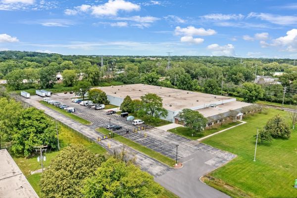 Extra Space Storage - 6135 - New Berlin - Rogers Dr - 17000 West Rogers Drive