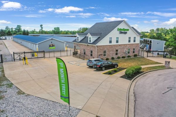 Extra Space Storage - 6166 - Lexington - Mackinwood Dr - 2440 Mackinwood Drive