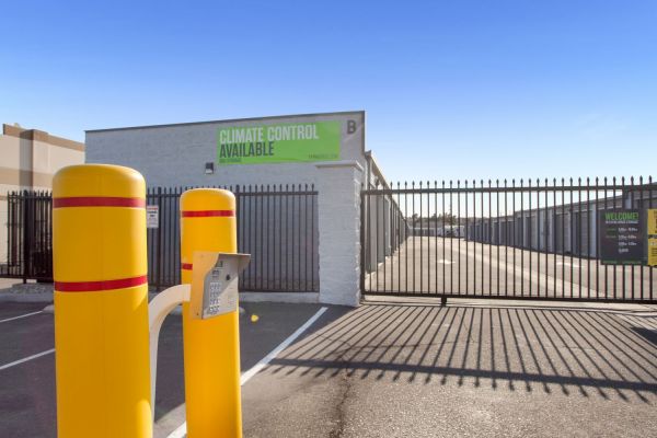 Extra Space Storage - 6210 - Victorville - Ridgecrest Rd - 12250 Ridgecrest Road