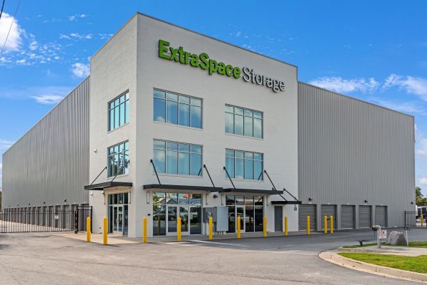 Extra Space Storage - 7313 - Simpsonville - Fairview Rd - 662 Fairview Road