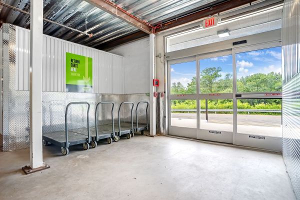 Extra Space Storage - 7371 - West Nyack - Snake Hill Rd - 100 Snake Hill Road