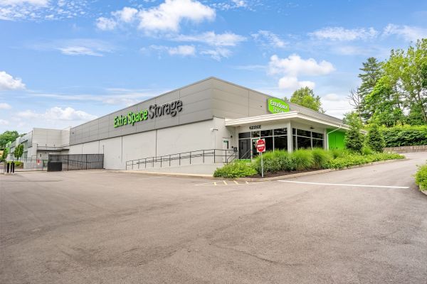 Extra Space Storage - 7371 - West Nyack - Snake Hill Rd - 100 Snake Hill Road