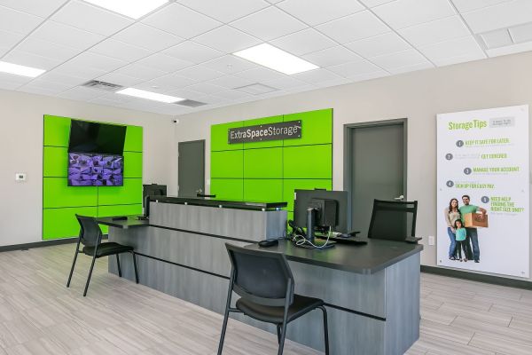 Extra Space Storage - 7422 - Lakeland - 6405 US Hwy 98 - 6405 US Highway 98 North