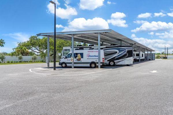 Extra Space Storage - 7424 - Sarasota - Anise Dr - 5700 Anise Drive