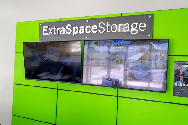 Extra Space Storage - 7424 - Sarasota - Anise Dr - 5700 Anise Drive