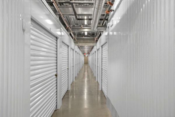 Extra Space Storage - 7470 - Lake Balboa - Woodley Ave - 6853 Woodley Avenue