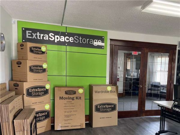 Extra Space Storage - 7503 - Taunton - County St - 874 County Street
