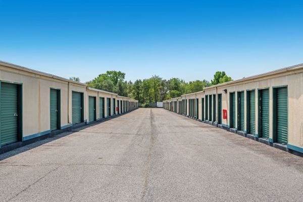Extra Space Storage - 7515 - Fredericksburg - Leeland Rd - 10 Leeland Road