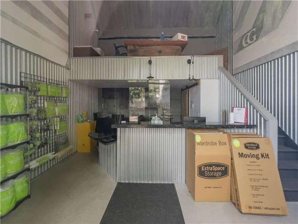Extra Space Storage - 7525 - Saugus - Central St - 222 Central Street