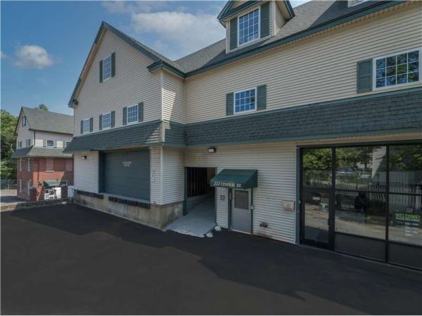 Extra Space Storage - 7525 - Saugus - Central St - 222 Central Street