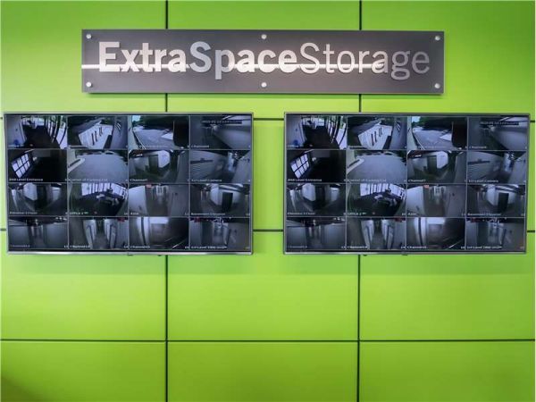 Extra Space Storage - 7579 - Atlanta - Monroe Dr - 2033 Monroe Drive Northeast