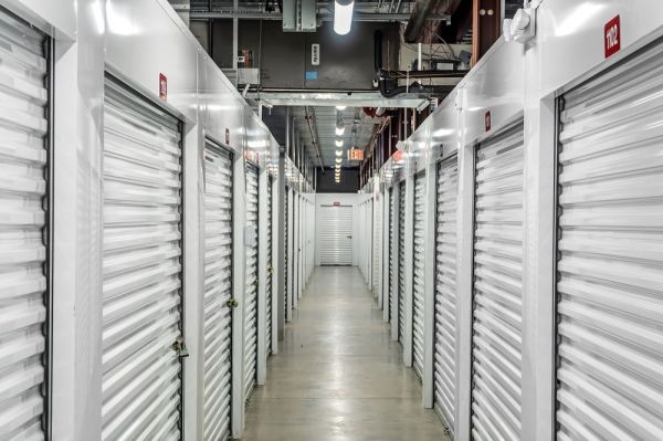 Extra Space Storage - 7585 - Jacksonville - Edison Ave - 2004 Edison Avenue