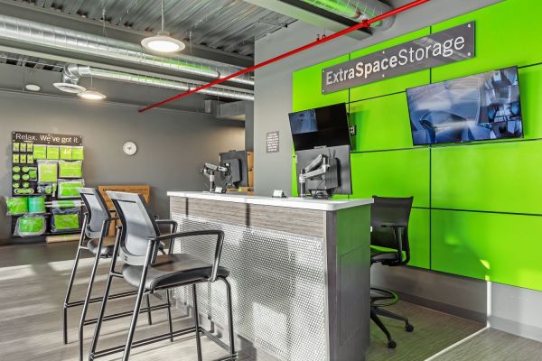 Extra Space Storage - 7637 - Gilbert - E Pecos Rd - 4550 East Pecos Road