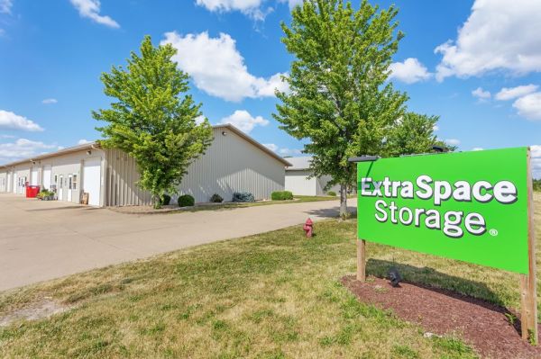 Extra Space Storage - 7647 - Champaign - Staley Rd - 606 South Staley Road