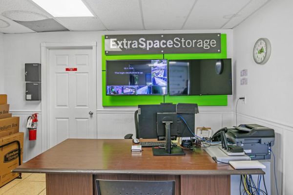Extra Space Storage - 7657 - Marco Island - Elkcam Circle - 840 East Elkcam Circle