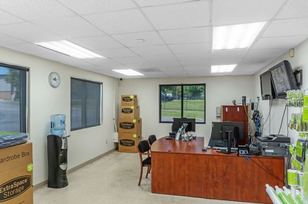 Extra Space Storage - 7659 - Winston-Salem - Westpoint Blvd - 3935 Westpoint Boulevard
