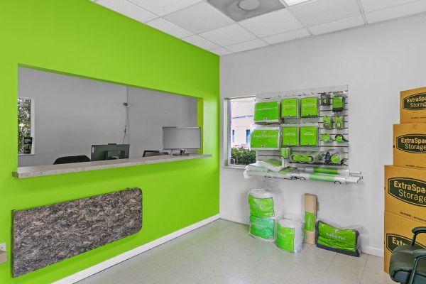 Extra Space Storage - 7661 - Rockledge - Huntington Lane - 1759 HUNTINGTON LANE