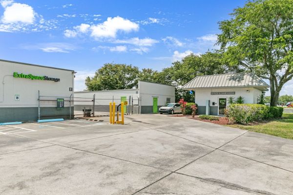 Extra Space Storage - 7661 - Rockledge - Huntington Lane - 1759 HUNTINGTON LANE
