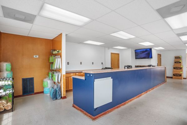Extra Space Storage - 7667 - Newport News - Jefferson Ave - 5868 Jefferson Avenue