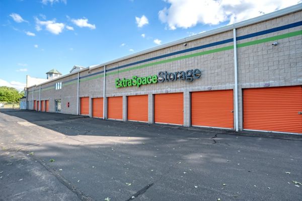 Extra Space Storage - 7672 - North Brunswick - Adams Lane - 820 Adams Lane