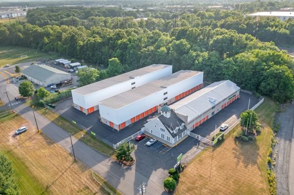 Extra Space Storage - 7672 - North Brunswick - Adams Lane - 820 Adams Lane