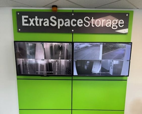 Extra Space Storage - 7672 - North Brunswick - Adams Lane - 820 Adams Lane