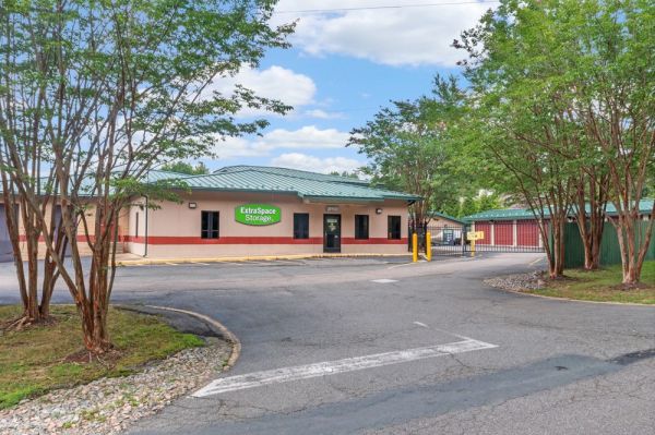 Extra Space Storage - 7690 - Glen Allen - Mountain Road - 13104 Mountain Road
