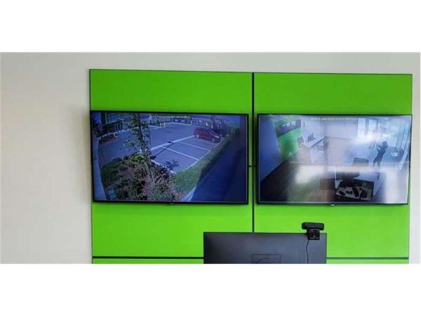 Extra Space Storage - 7693 - Richmond - Parham Rd - 2701 East Parham Road