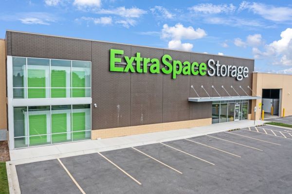 Extra Space Storage - 7715 - Joliet - Essington Rd - 2100 Essington Road
