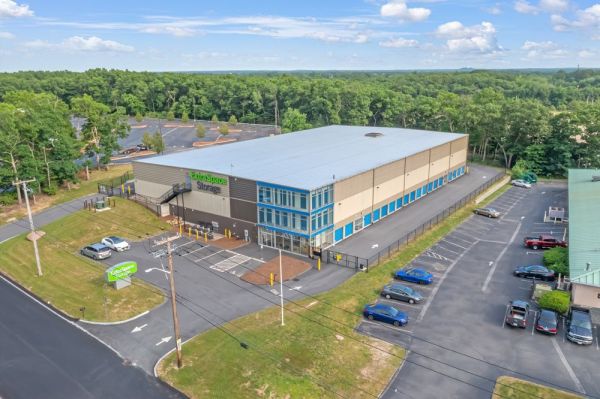 Extra Space Storage - 7716 - North Attleboro - John L Dietsch Square - 25 John L Dietsch Square