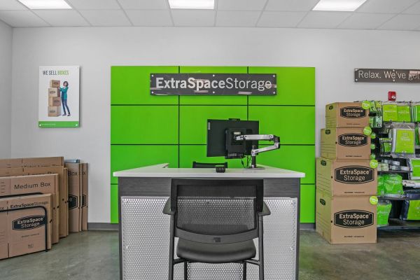 Extra Space Storage - 7752 - Navarre - 9128 Navarre Pkwy - 9128 Navarre Parkway