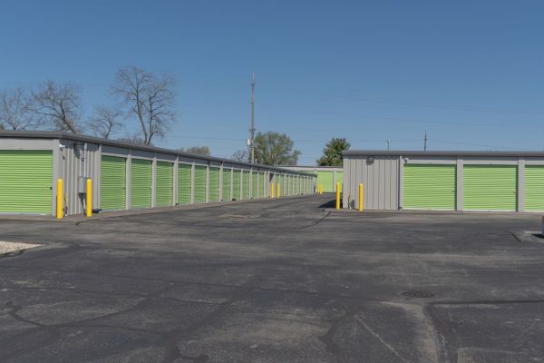 Extra Space Storage - 7793 - Hamilton - Fairgrove Ave - 1930 Fairgrove Avenue