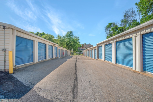 Extra Space Storage - 7833 - Dover - 6th St - 56 6th Street