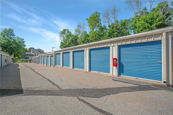Extra Space Storage - 7833 - Dover - 6th St - 56 6th Street