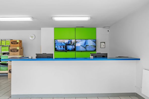 Extra Space Storage - 7834 - Wentzville - Continental Dr - 1436 Continental Drive