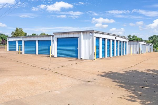 Extra Space Storage - 7834 - Wentzville - Continental Dr - 1436 Continental Drive
