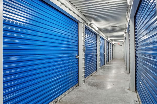 Extra Space Storage - 7836 - O'Fallon - Midpoint Dr - 801 Mid Point Drive