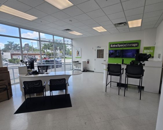 Extra Space Storage - 7858 - Miami - 79th St - 1100 Northeast 79th Street