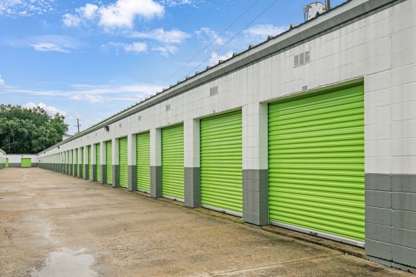 Extra Space Storage - 7863 - Gretna - Whitney Ave - 601 Whitney Avenue