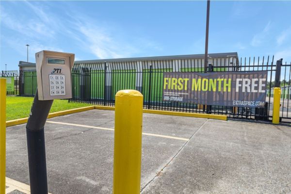 Extra Space Storage - 7864 - New Orleans - I-10 Service Rd - 6600 I-10 Service Road