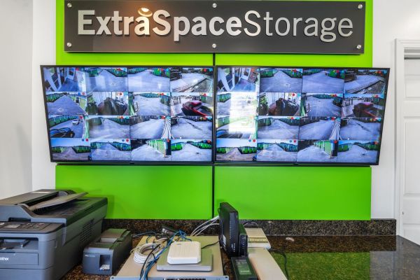 Extra Space Storage - 7864 - New Orleans - I-10 Service Rd - 6600 I-10 Service Road