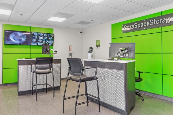 Extra Space Storage - 7903 - Tucson - Kolb Rd - 770 North Kolb Road