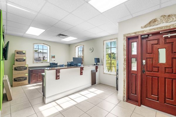 Extra Space Storage - 7907 - Mount Dora - Bay Rd - 880 Bay Road