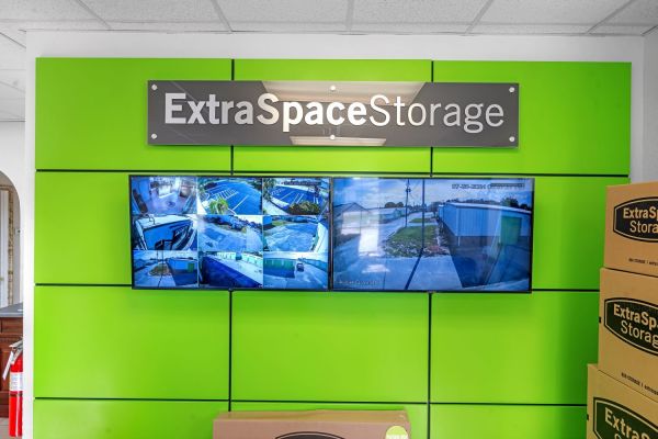 Extra Space Storage - 7907 - Mount Dora - Bay Rd - 880 Bay Road