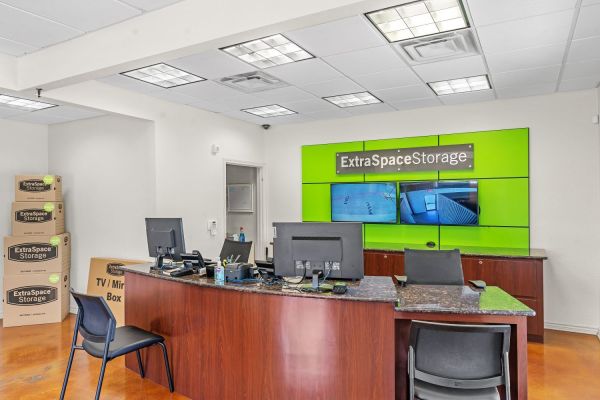 Extra Space Storage - 7910 - Killeen - 1300 W Stan Schlueter Loop - 1300 West Stan Schlueter Loop