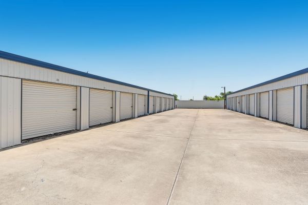 Extra Space Storage - 7910 - Killeen - 1300 W Stan Schlueter Loop - 1300 West Stan Schlueter Loop