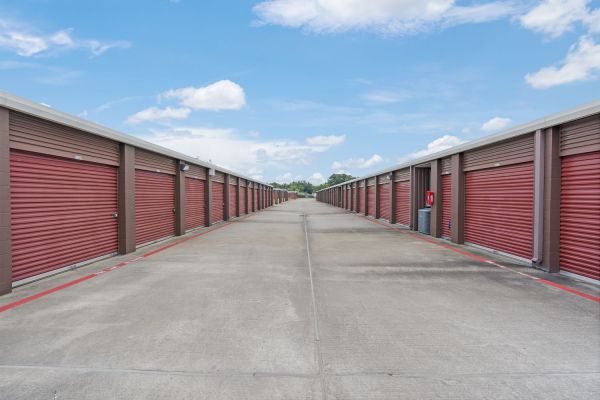 Extra Space Storage - 7919 - Baytown - 4500 Decker Dr - 4500 Decker Drive