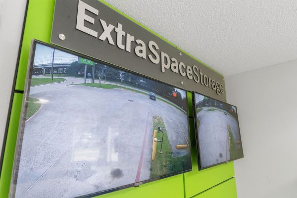 Extra Space Storage - 7919 - Baytown - 4500 Decker Dr - 4500 Decker Drive